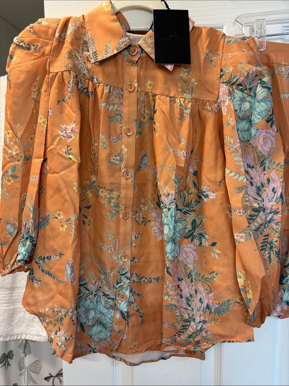 Alamia Coral Floral Button-Up Blouse with Teal Accents & matching skirt